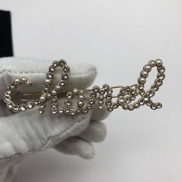 Chanel Brooch - Picture 3 of 7